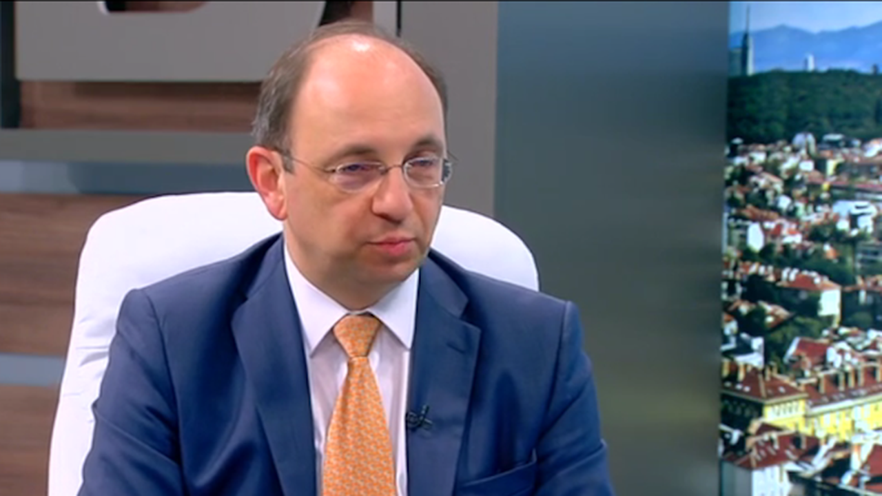 Николай Василев: Влезем ли в еврозоната ще започнем да забогатяваме по-бързо