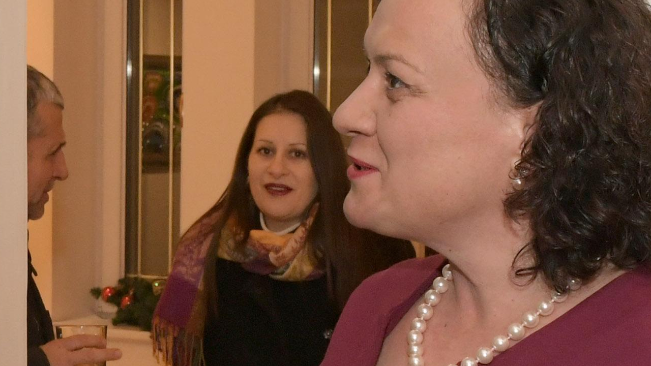 Ивелина Василева поиска от служебния министър да пази ведомството