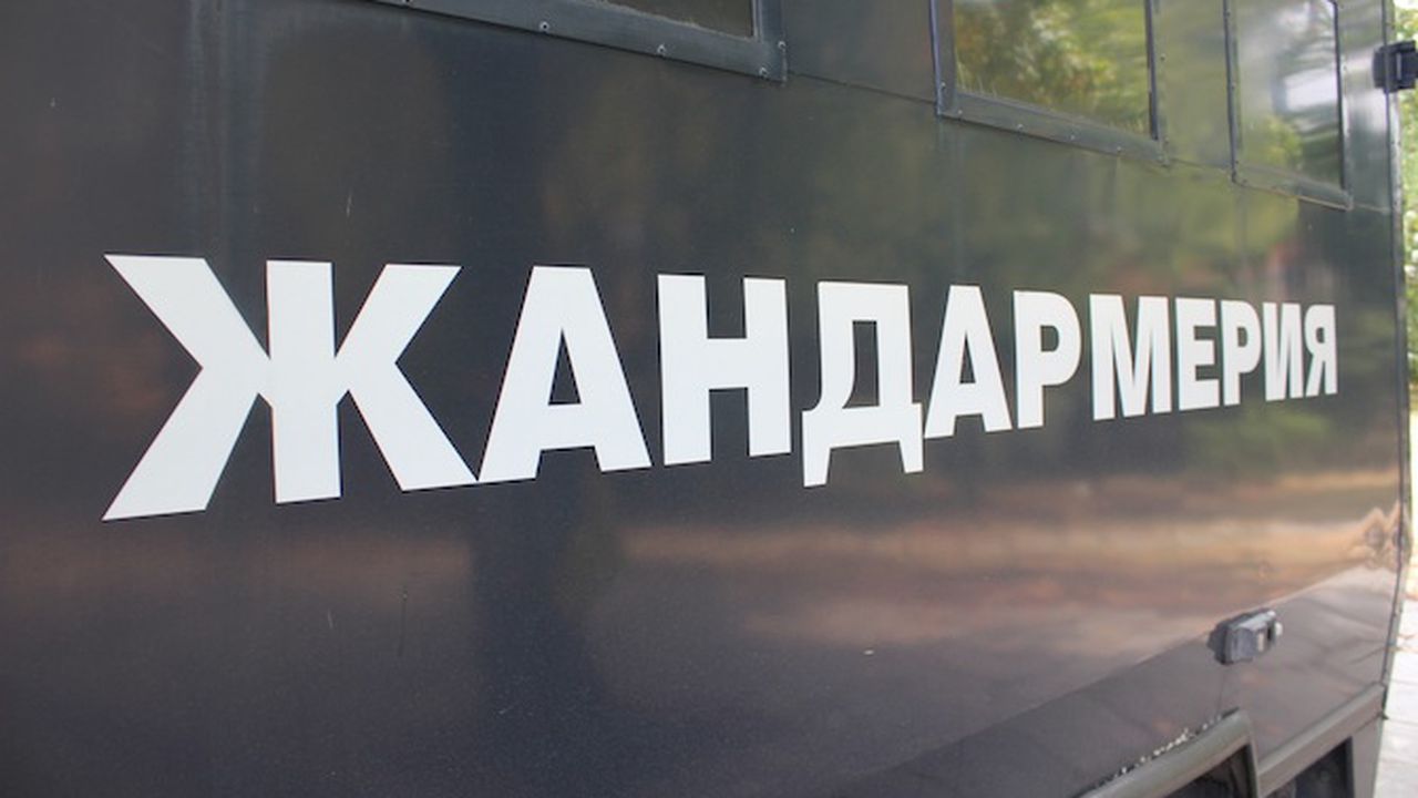 Спецчасти обсадиха Световрачене