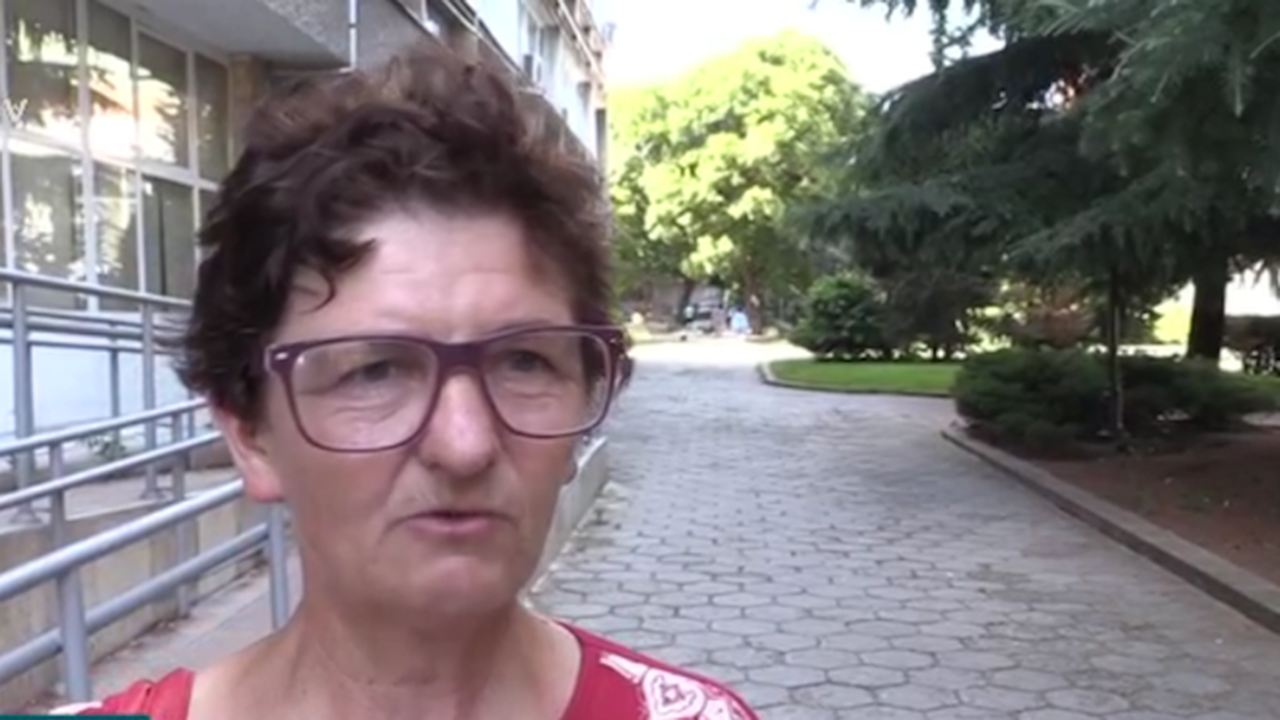 Служители на хотел в Слънчев бряг твърдят, че не са им платили заплати, за да останат до края на сезона