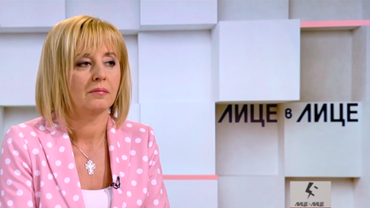 Мая Манолова дава на прокуратурата кмета на Хитрино, той я плаши със съд