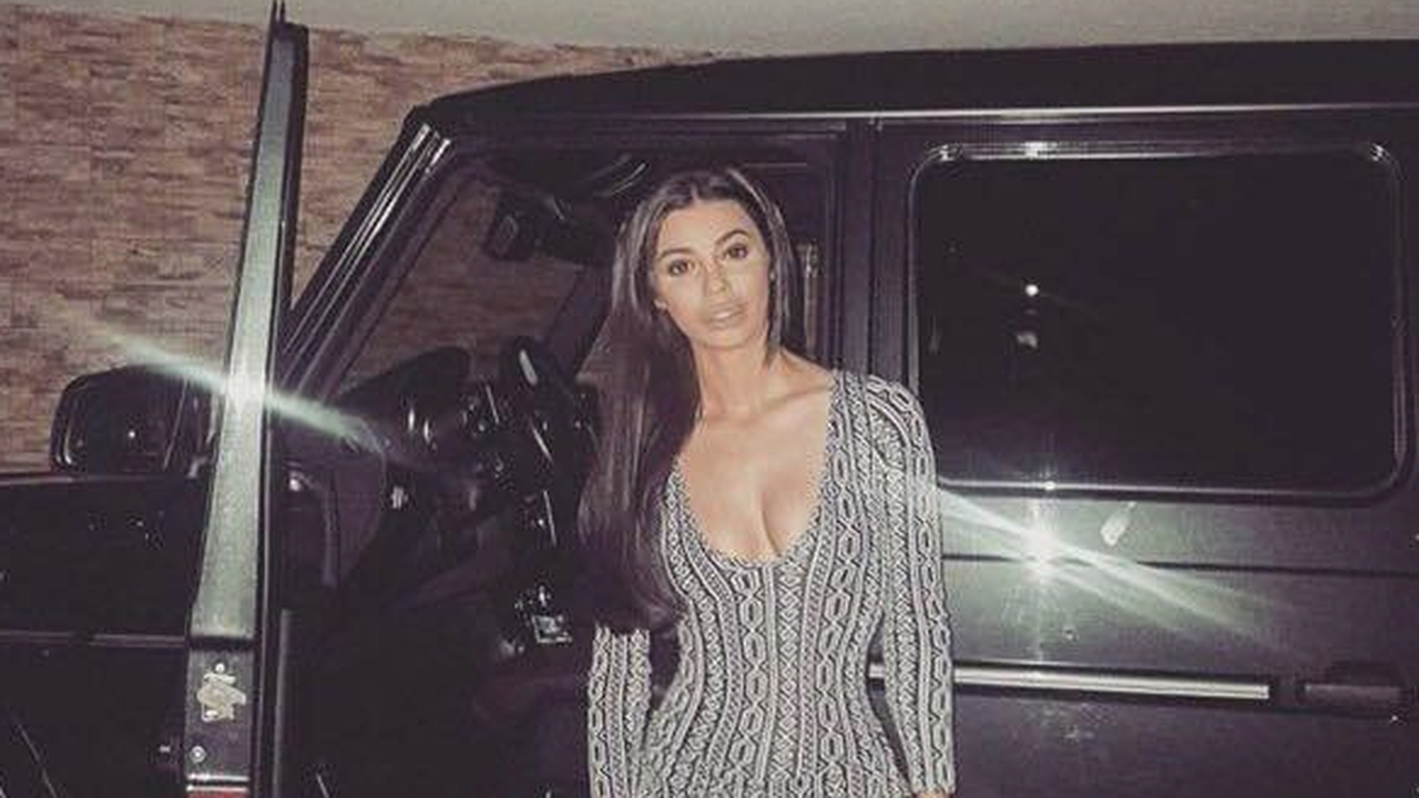 Откраднаха джипа на Мегз