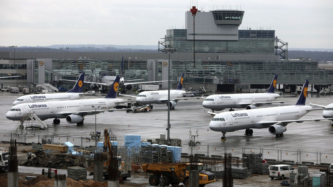 Гръмотевична буря временно блокира трафика на Франкфуртското летище