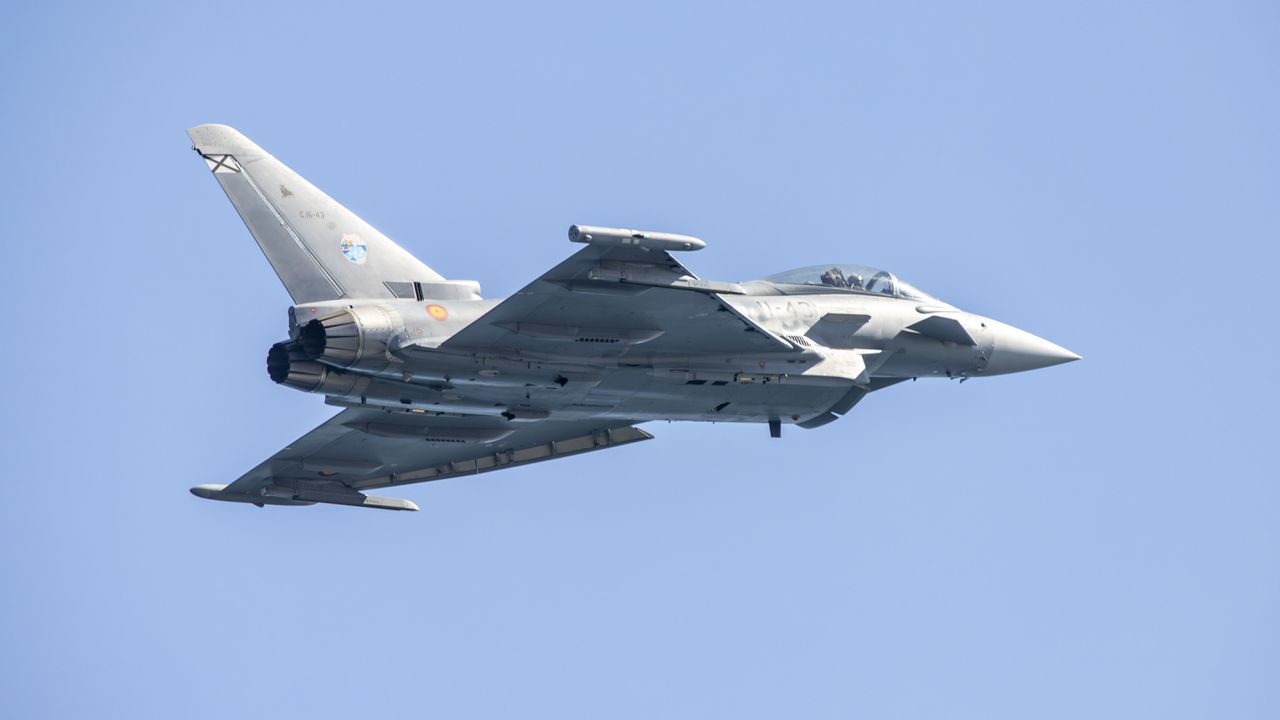 Испания изпраща изтребители Eurofighter към Литва, за да пазят небето от Русия