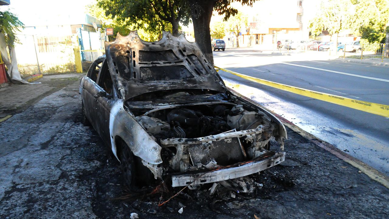 Традиционно през летните месеци по-често има инциденти със запалени коли