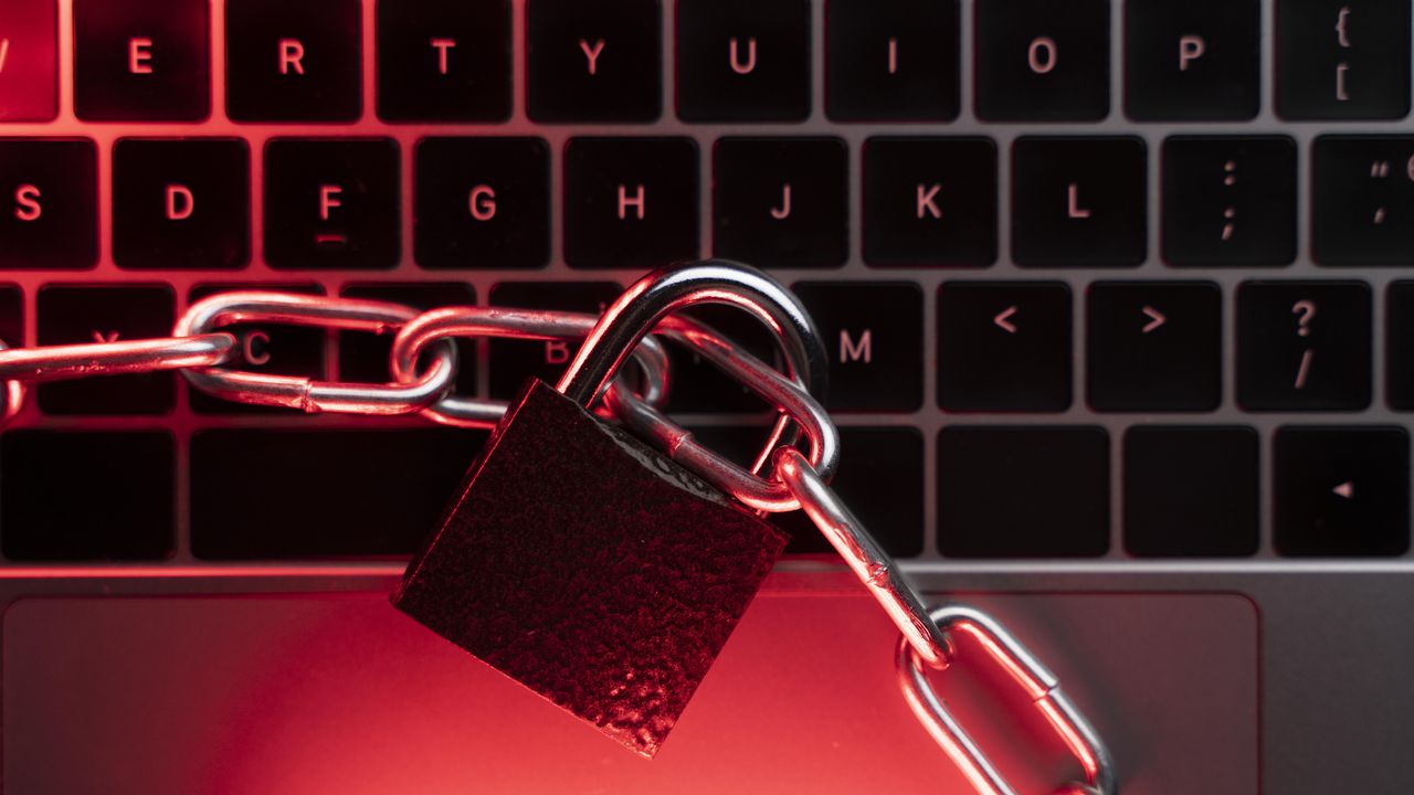 Парадоксът на съвременната киберсигурност: каква е дефиницията за "слаба парола" в XXI век