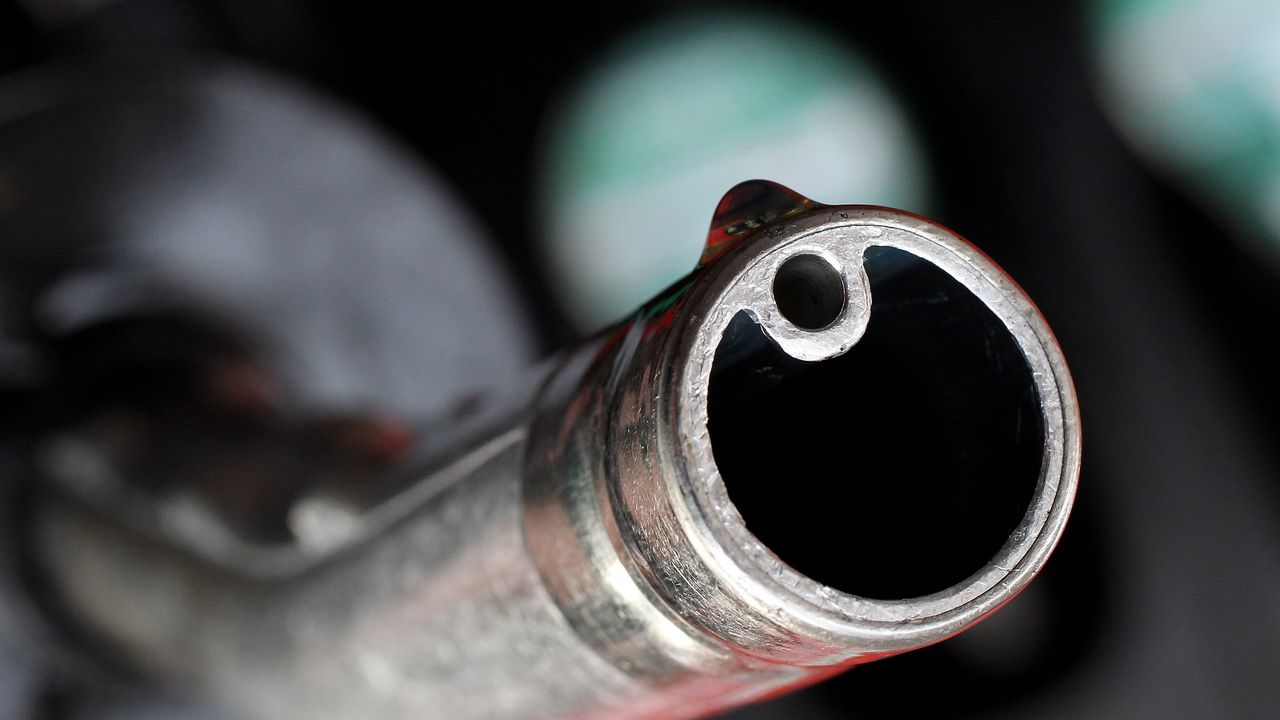 Първи руски регион спря напълно продажбата на бензин