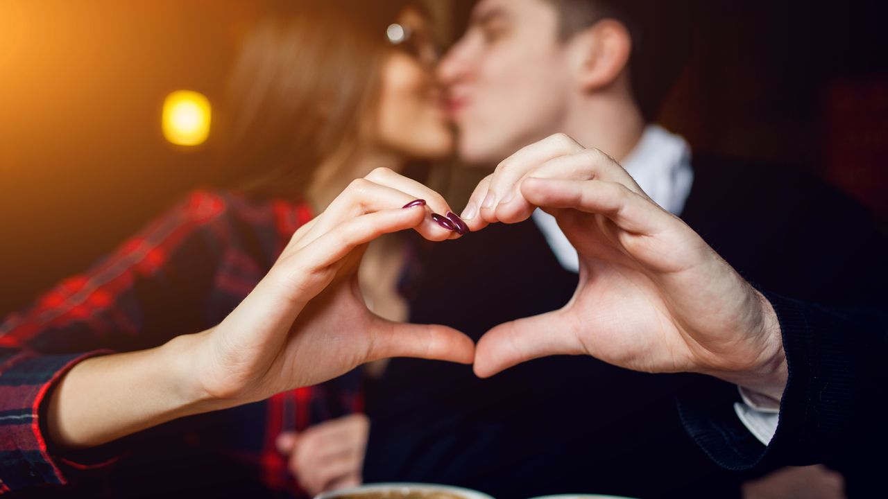 Идеалната възрастова разлика съществува: експерти посочиха кой е "печелившият" age gap