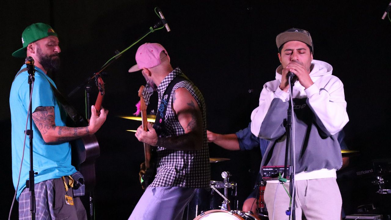 Алтернативната рок група No More Many More се завръща с