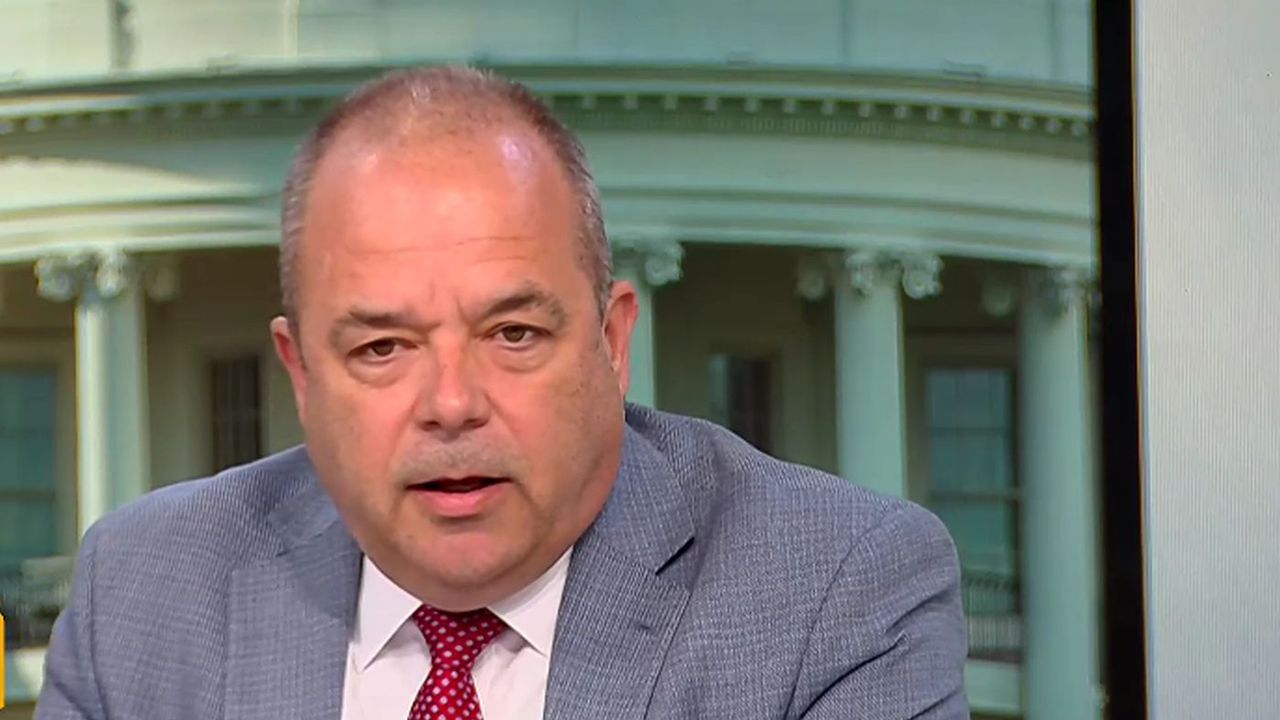 По думите му първоначалният 28-точков документ е представлявал силен натиск