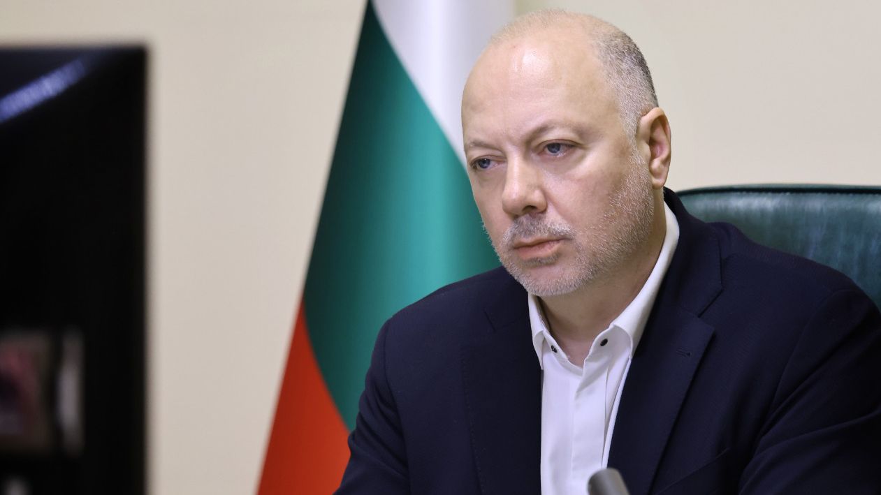 Причина за ситуацията е блокадата на граничните пунктове с Република