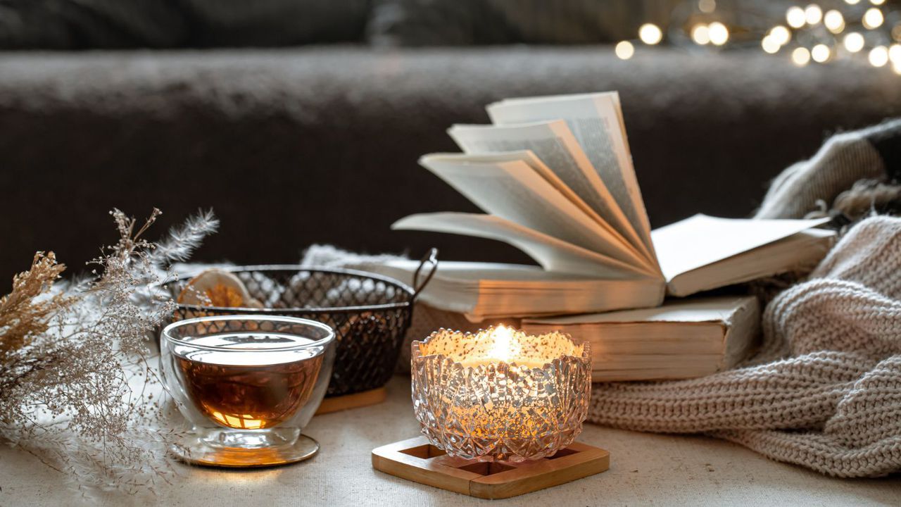 Луната e в знак Риби от 03:10ч до 10:03ч на