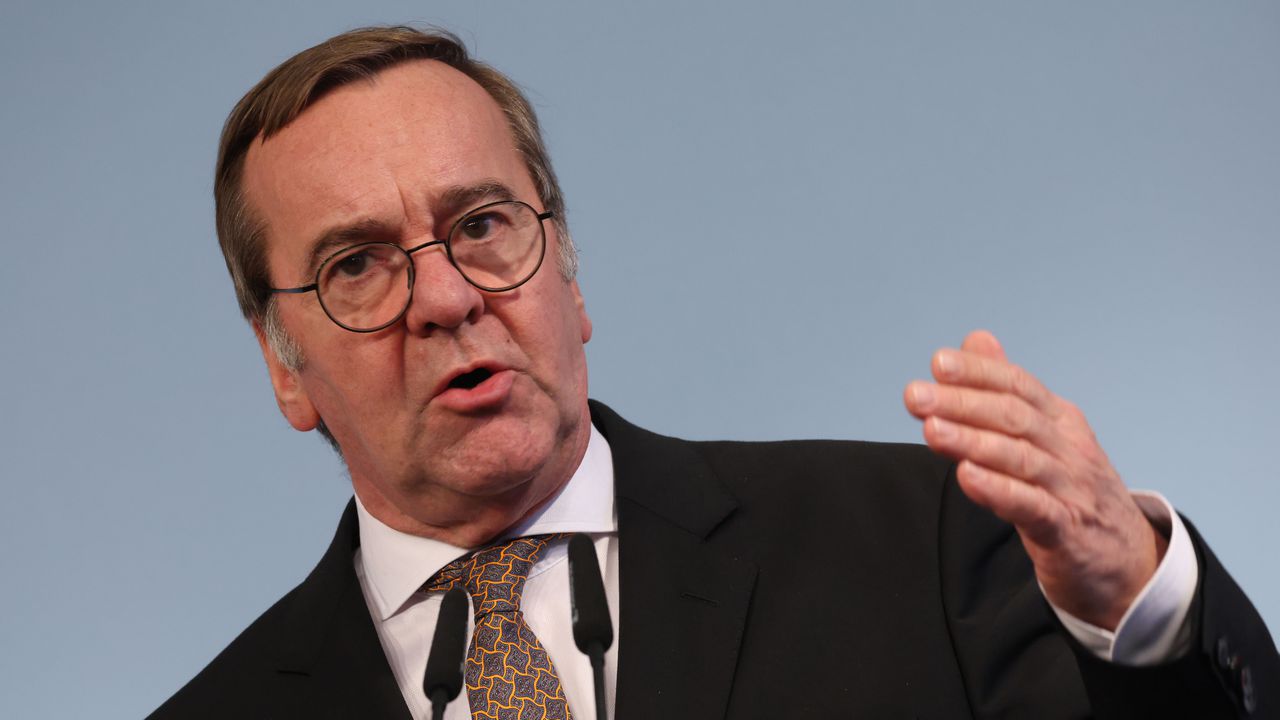 В състава на мисиите на НАТО Трайна свобода и Решителна