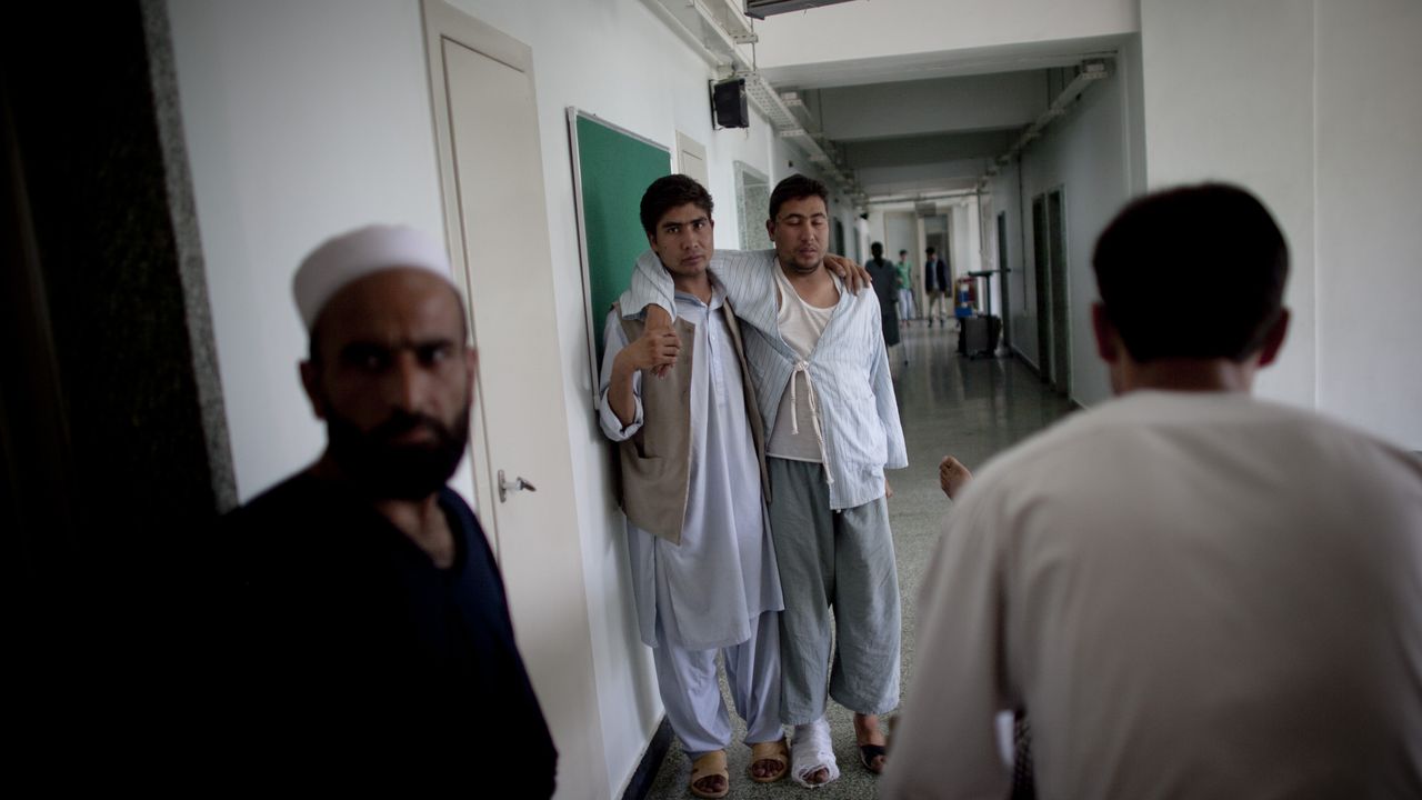 Нападение в болница в Кабул