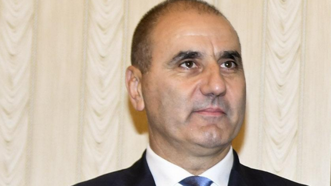 Цветанов: Мили дами, честит празник! За мъжете няма по-голямо богатство от вас