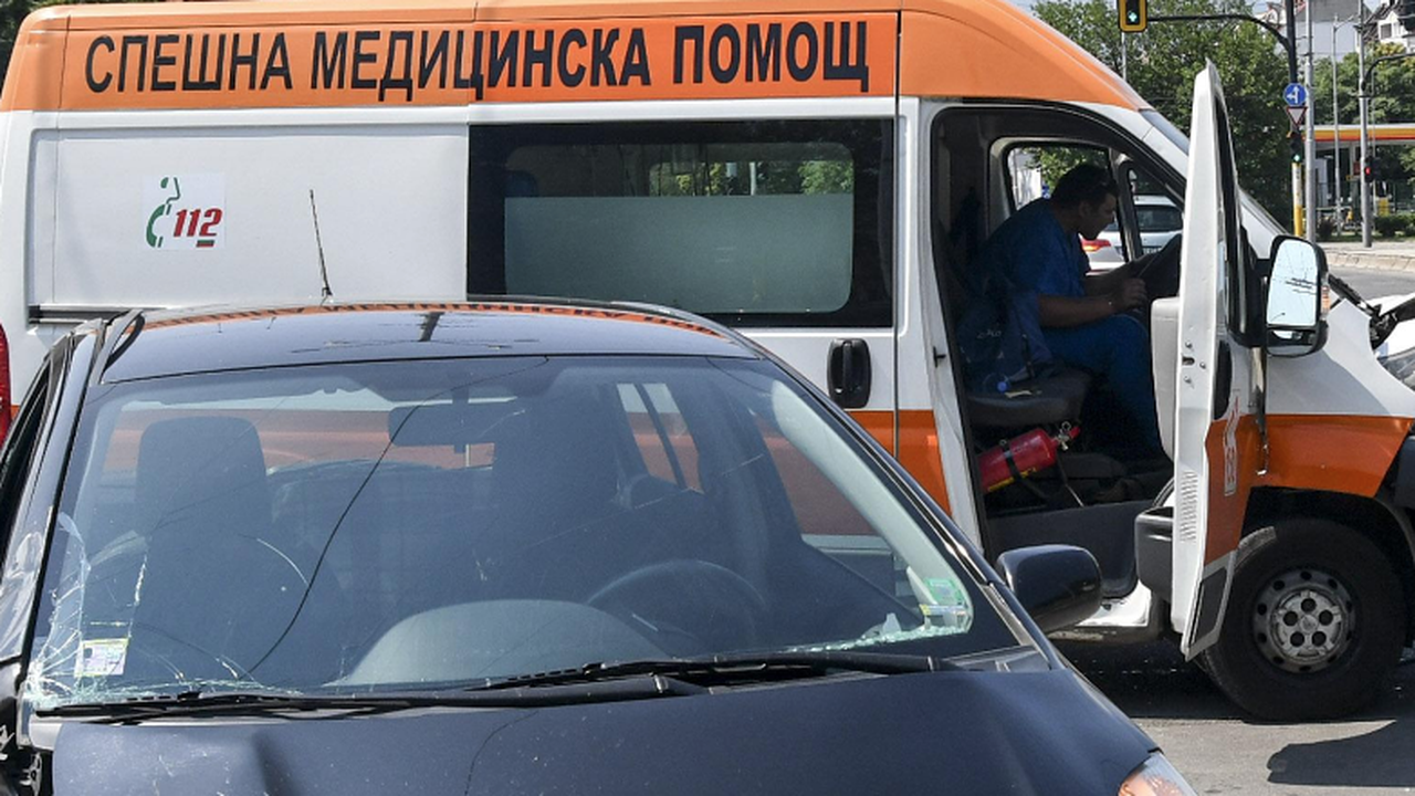Блъснаха варненка на пешеходна пътека