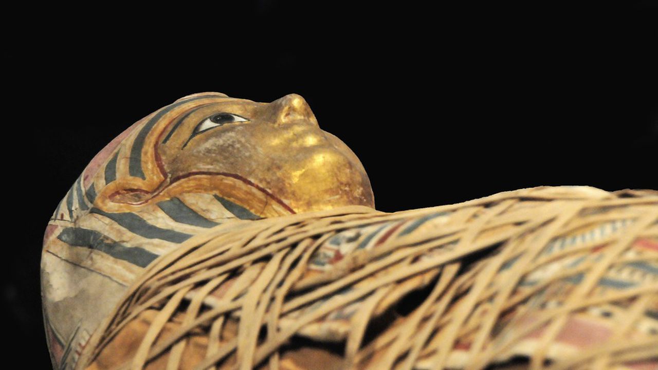 Древноегипетски саркофаг ще бъде отворен в директно предаване по телевизията