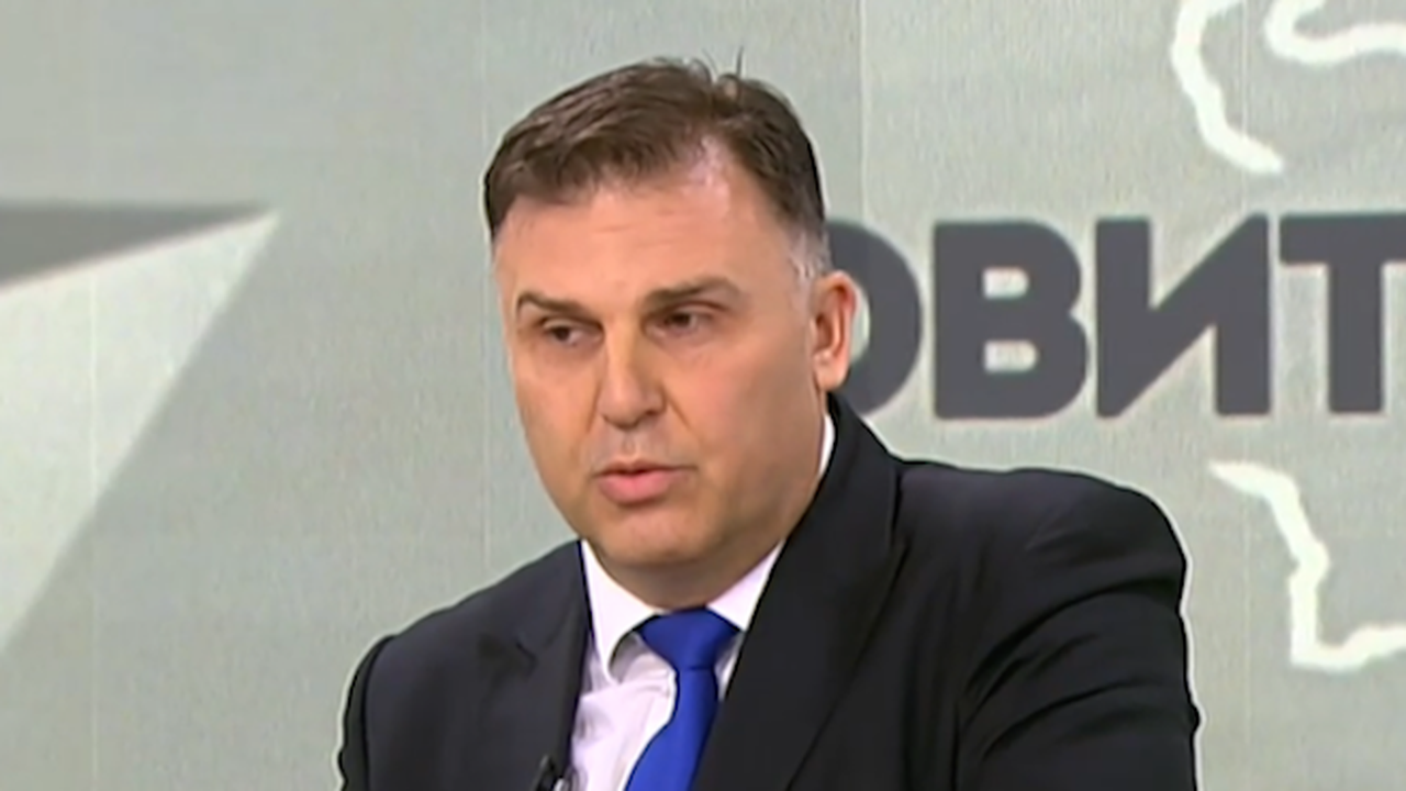 Мирослав Петров към Спартански: Докарахте Плевен до демографска катастрофа