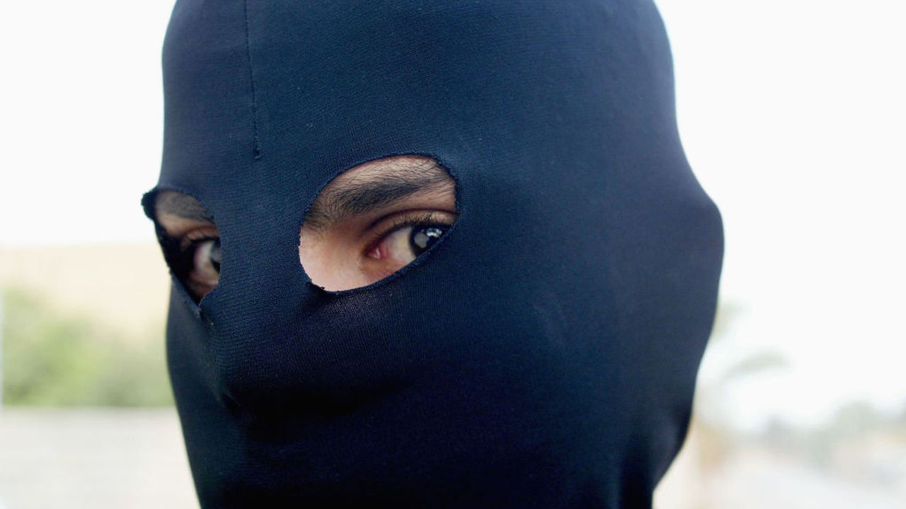 Унгария съди сирийски джихадист, който екзекутирал цивилни