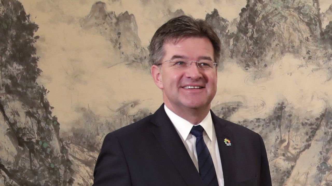 Опонент на Еманюел Макрон е новият посланик на ЕС за Западните Балкани?