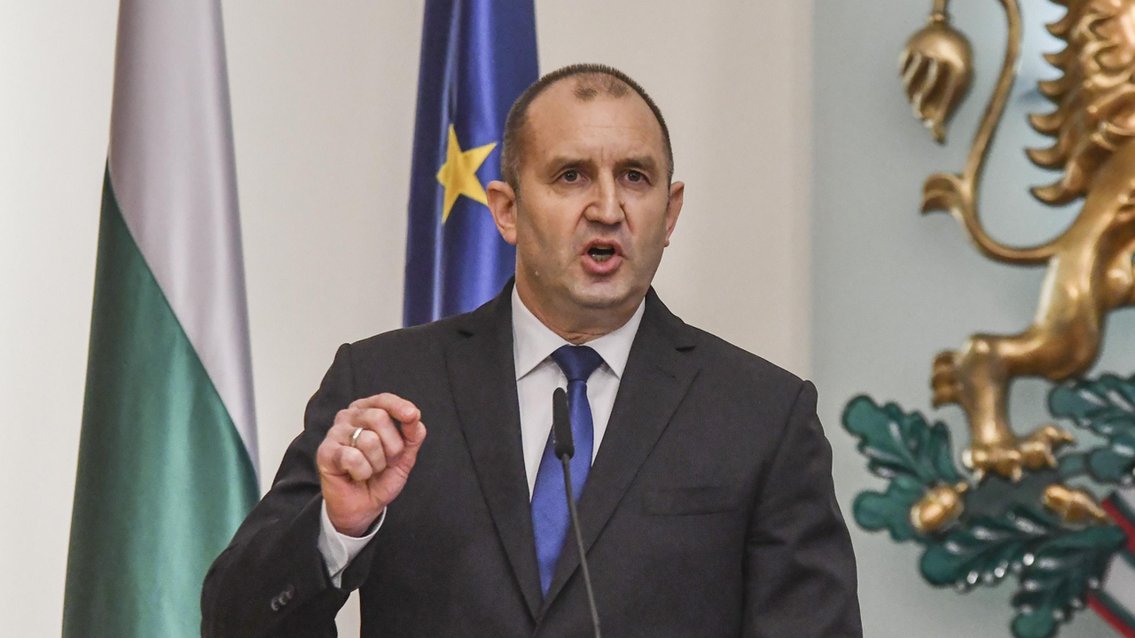 Румен Радев освободи Иво Христов от поста началник на кабинета на президента