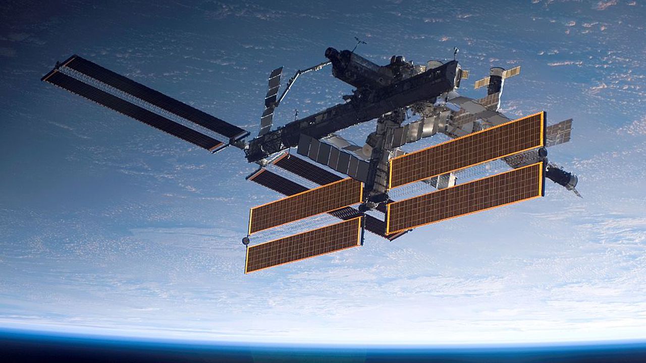 Американският товарен космически кораб "Сигнус" се скачи с МКС