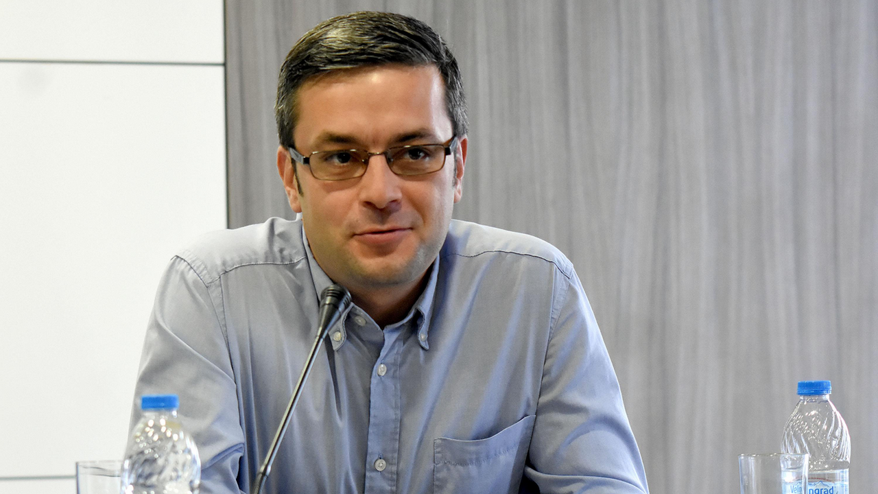Тома Биков: Хубавото на ситуацията в Перник е, че фокусът на вниманието се премести там