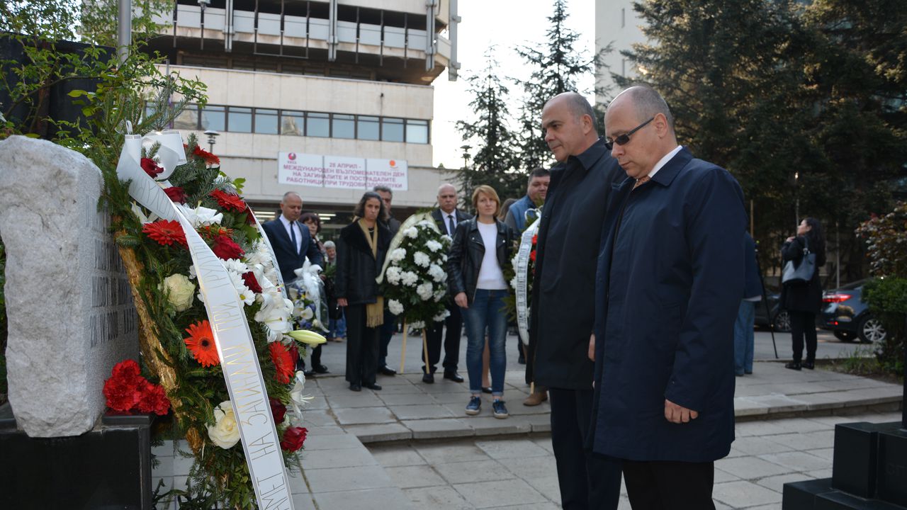Петков: Намаляването на броя на пострадалите и загиналите при трудови злополуки е основен приоритет на МТСП