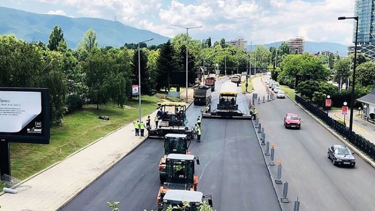 Фандъкова инспектира ремонта на булевард „България"
