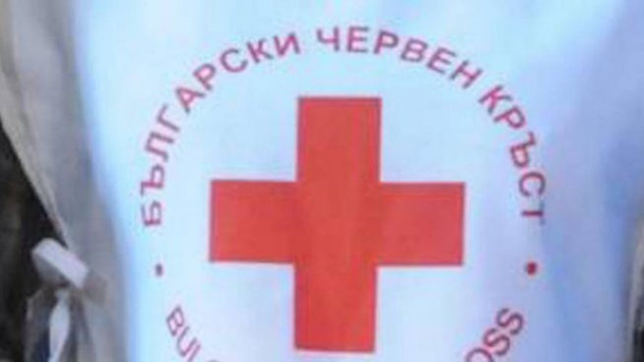 БЧК в Русе събира средства за деца в нужда на благотворителен базар