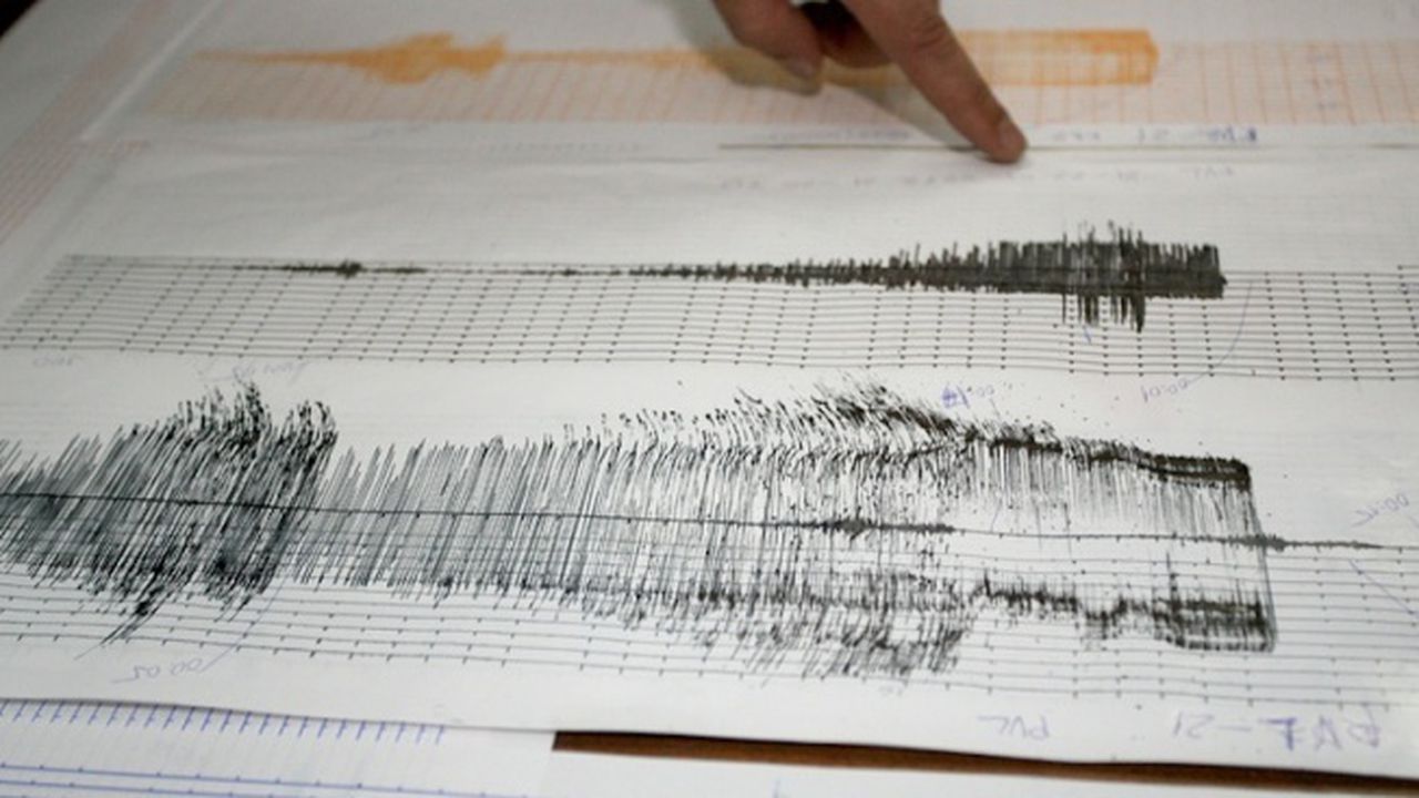 Четири земетресения с магнитуд от 3,8 до 5,6 разтърсиха североизточна Индия за едно денонощие