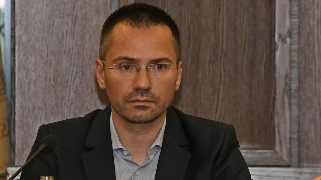 Евродепутати, гражданска организация и Николай-Босия се обединиха в защита на хората, потърпевши от частни съдебни изпълнители