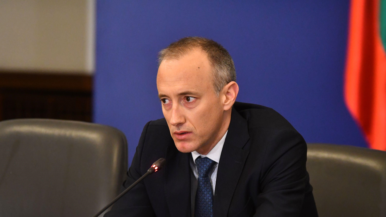 Облекчено дистанционно обучение за учениците в периода 13-16 април