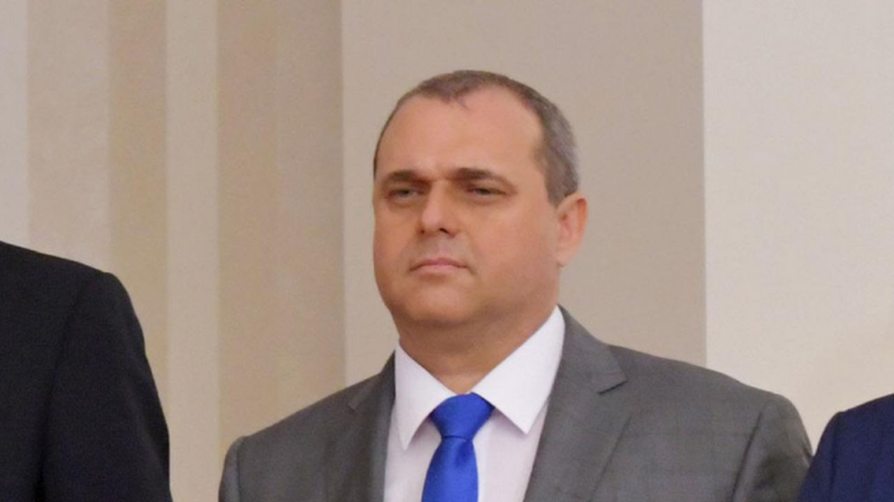 Искрен Веселинов: Виновниците за кризата в Перник са десетки