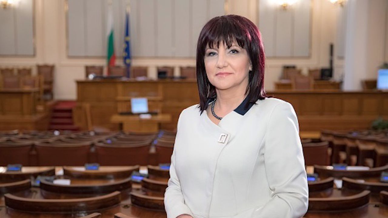 Караянчева ще присъства на спектакъла-концерт „Празник на доброто“