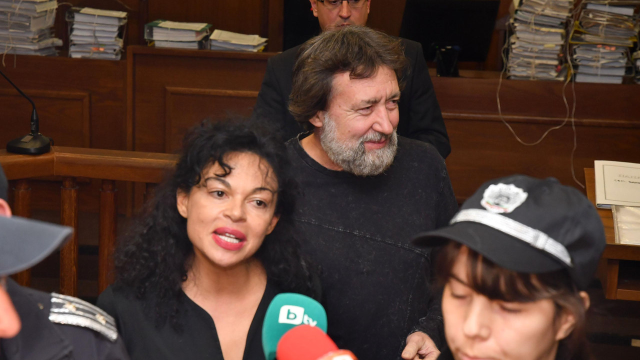 Съдия изпълнител продава имението на Баневи за близо 6 млн. лева