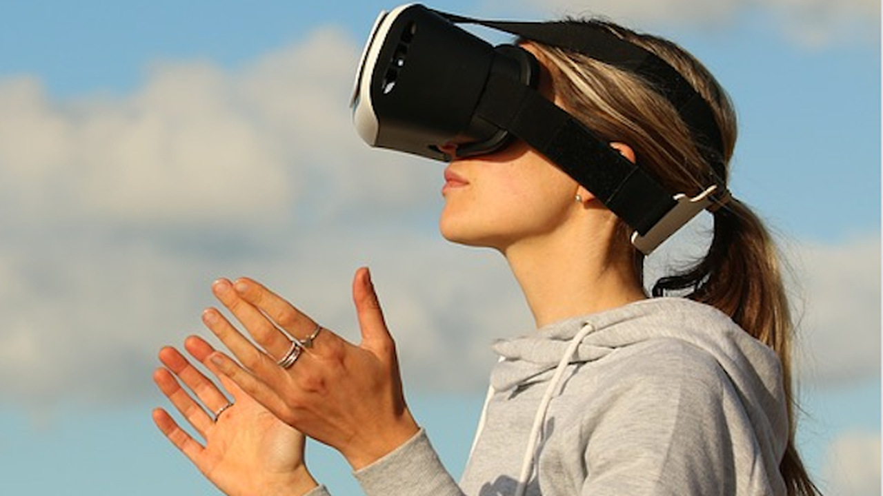 Лекари предлагат на бременни шлемове за виртуална реалност по време на раждане