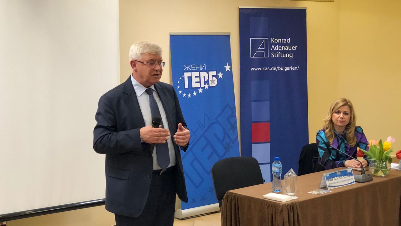 Кирил Ананиев: С екипа ми намалихме дълговете на болниците с 27%