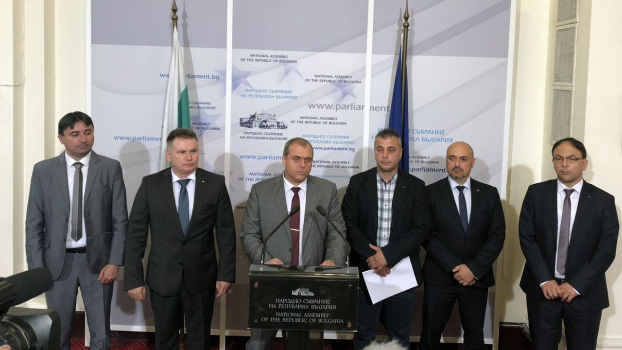 ВМРО предлага нов вид документ за сънародниците ни зад граница