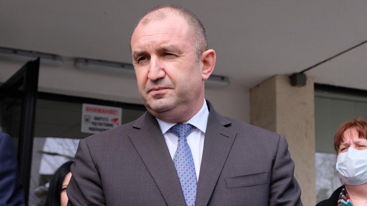 Румен Радев отново нападна управляващите, настоява за отчет на харчовете в борбата с COVID-19