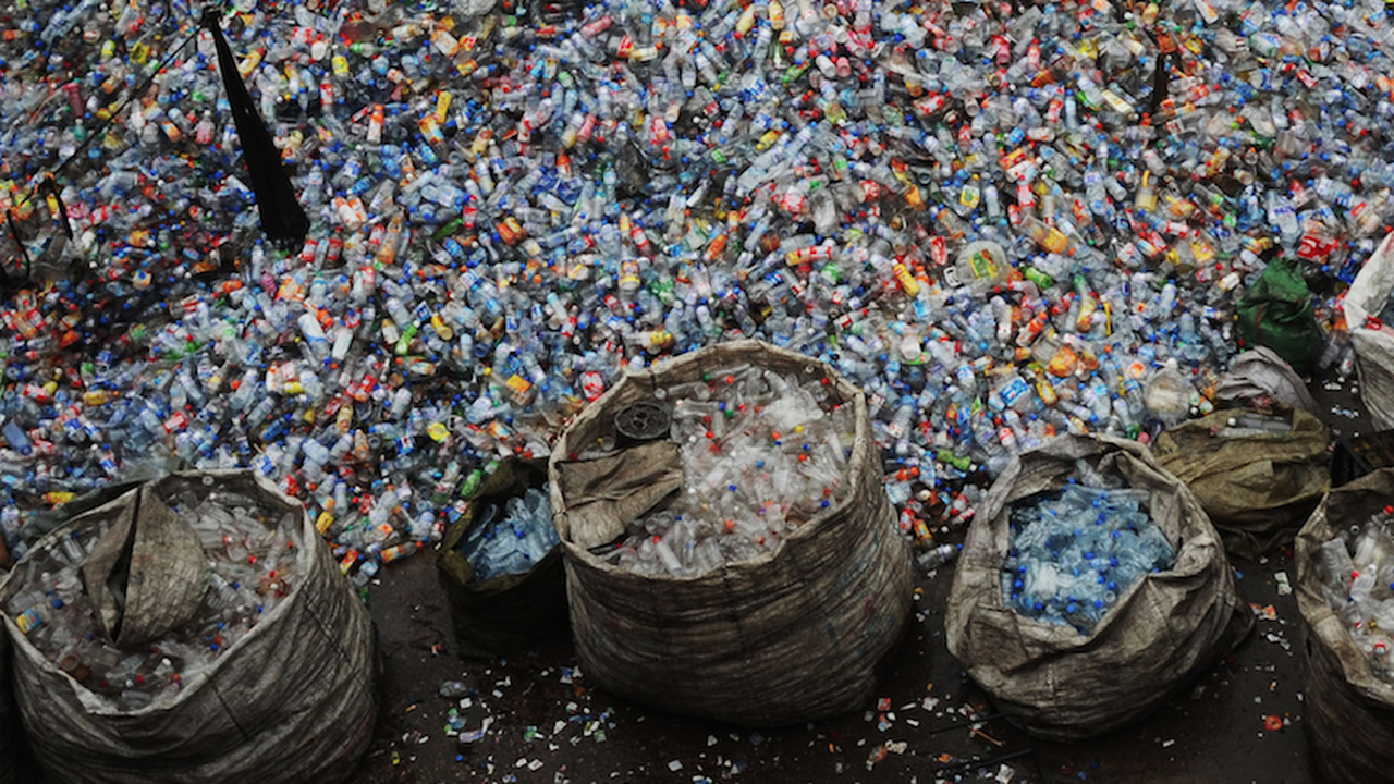 Италиански журналист разкри схемата за трафик на боклук в Източна Европа