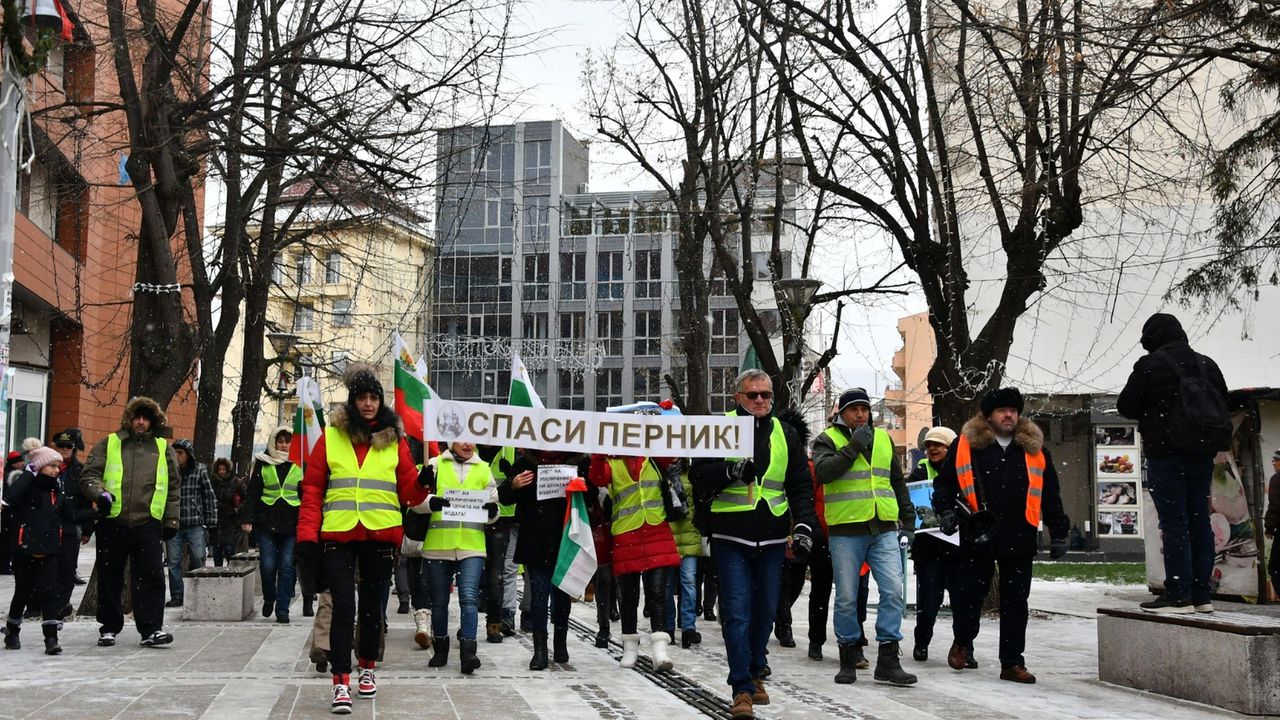 Измервателната станция в Перник спря да отчита серния диоксид