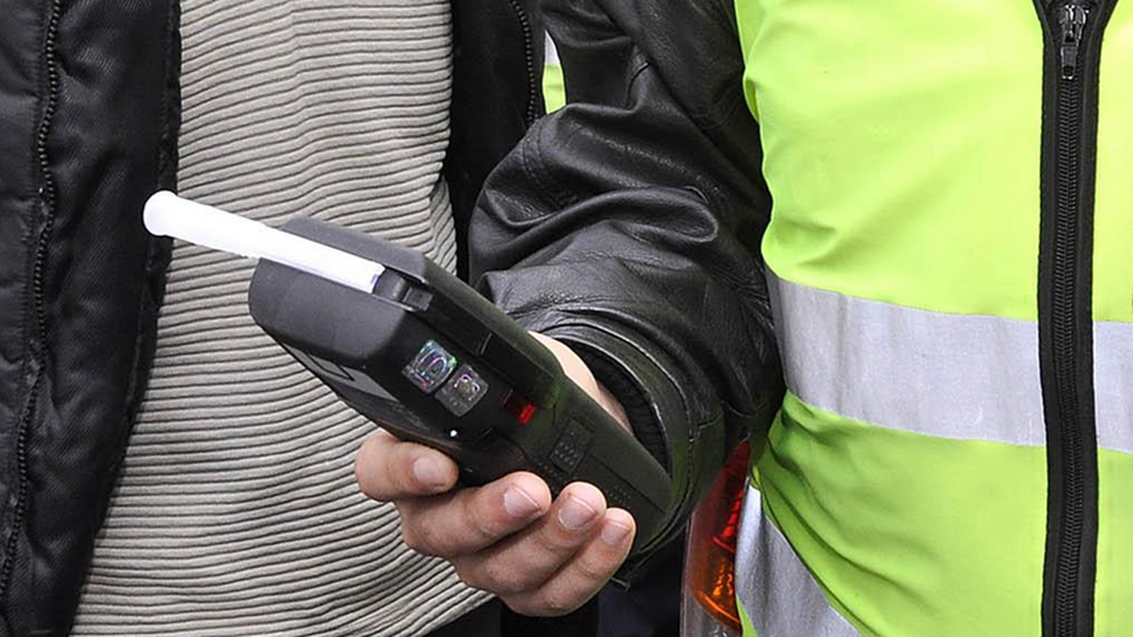 Хванаха мъртвопиян шофьор в Павликени