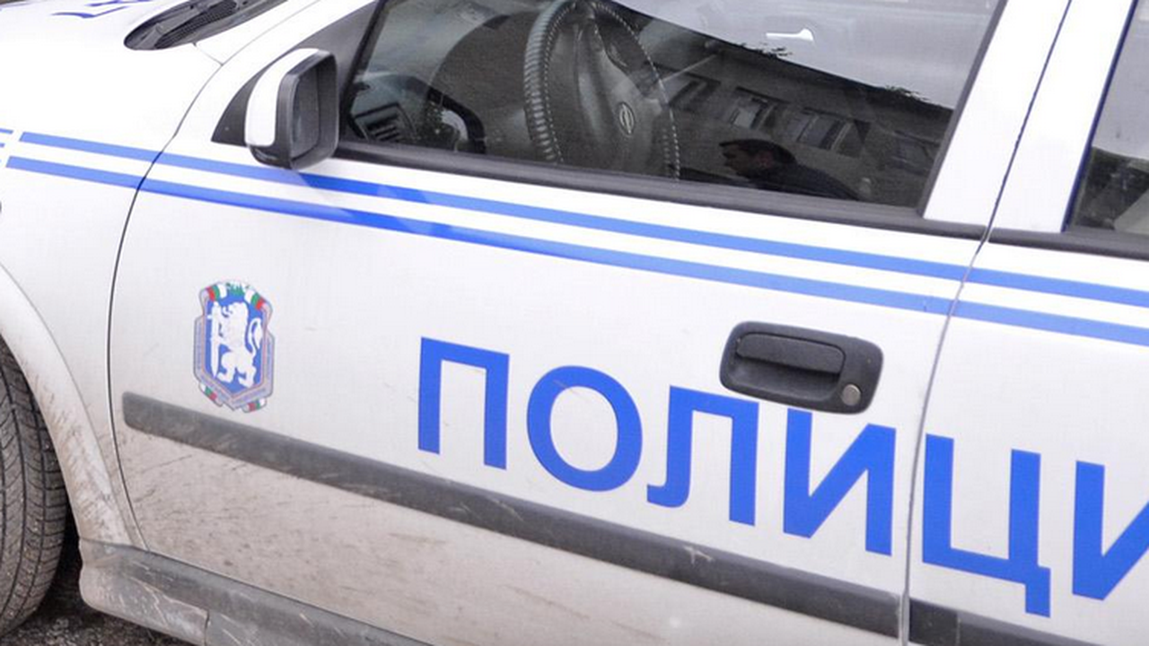 Микробус блъсна и уби млад мъж в София