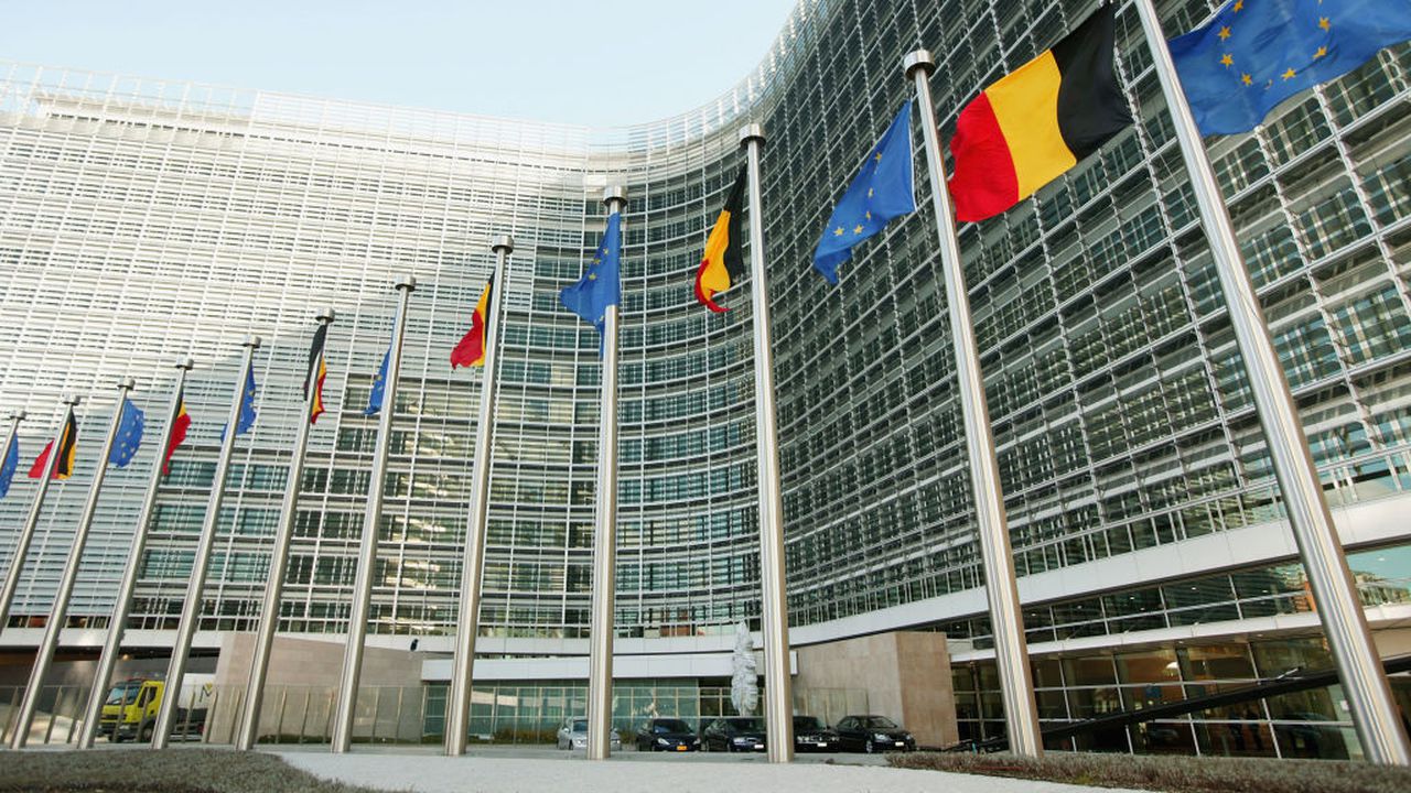 ЕК очаква разяснения по следващите стъпки за Брекзит