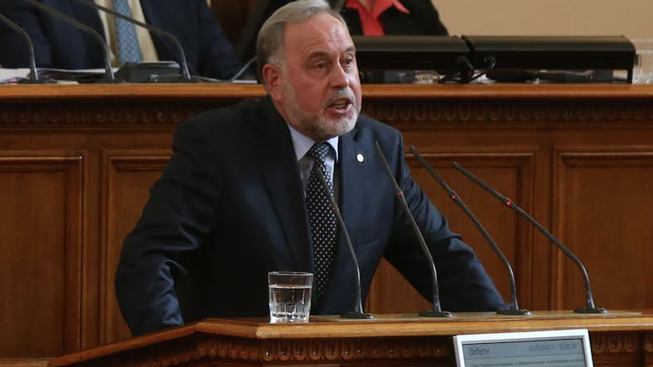 Славчо Велков напусна парламента
