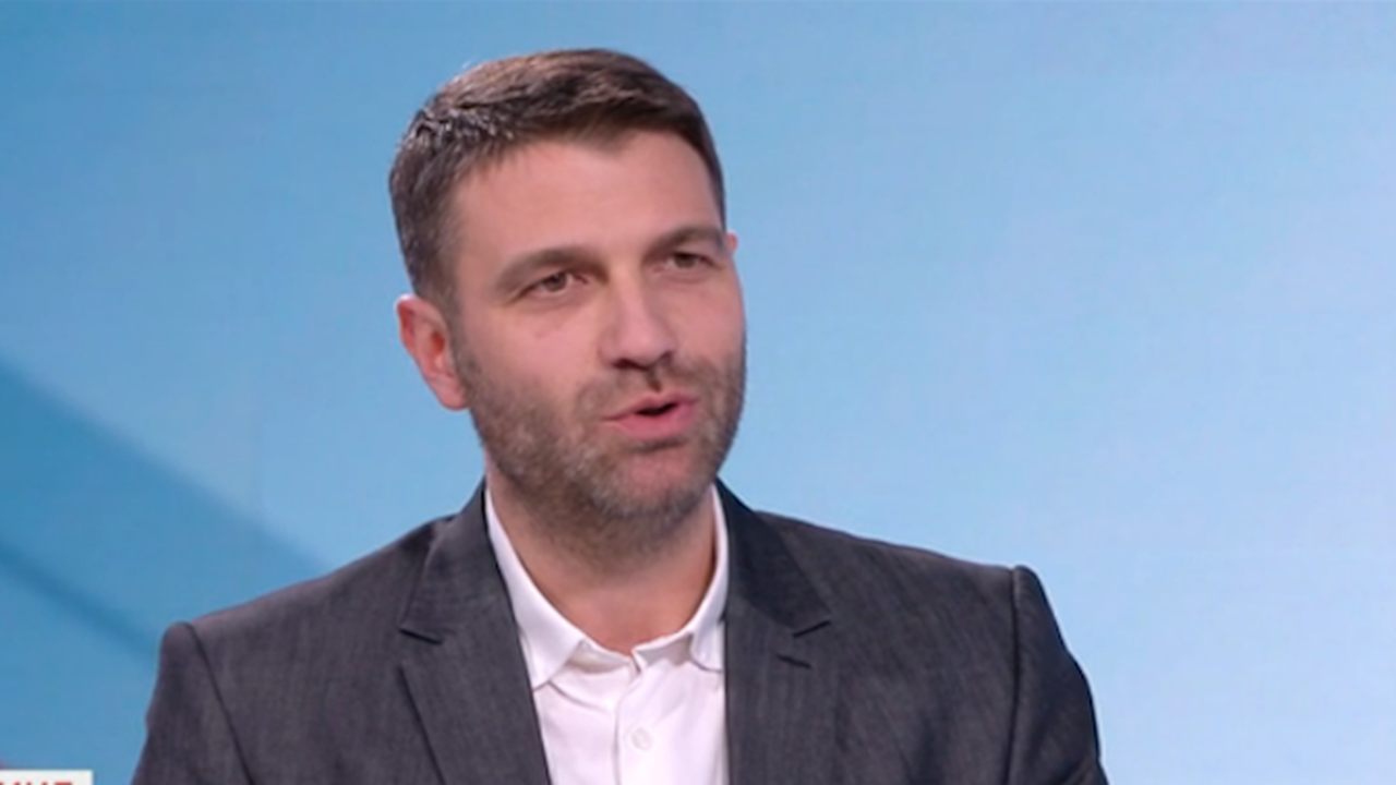 Зам.-кметът на София: Без паника - градският транспорт се дезинфекцира