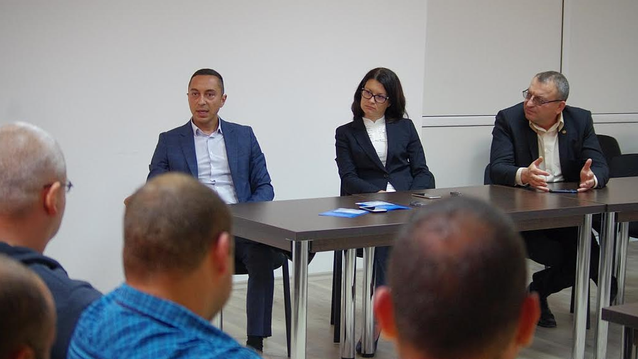 Кандидатът за евродепутат от ГЕРБ Йоана Йончева – Фильова се срещна с жители на община Гурково