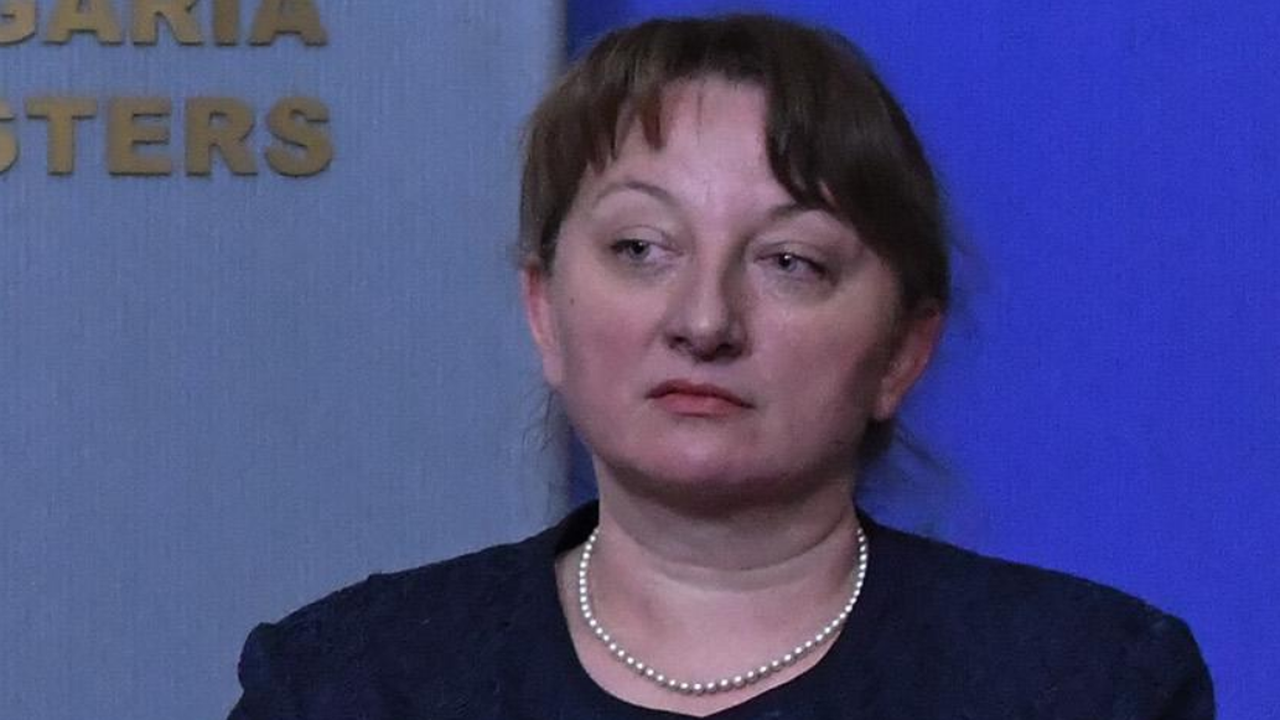 Сачева: Мярката 60/40 работи, няма как държавният бюджет да замени работещия сектор