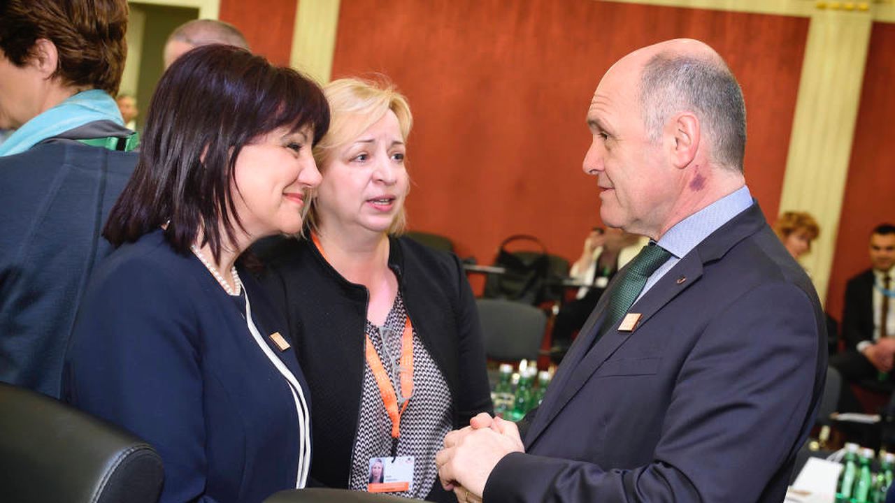 Цвета Караянчева разговаря с председателя на Националния съвет на Австрия Волфганг Соботка